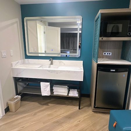 Costa Mesa Inn - Newport Beach Area מראה חיצוני תמונה