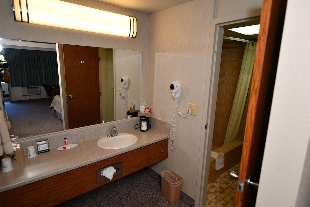 Costa Mesa Inn - Newport Beach Area מראה חיצוני תמונה