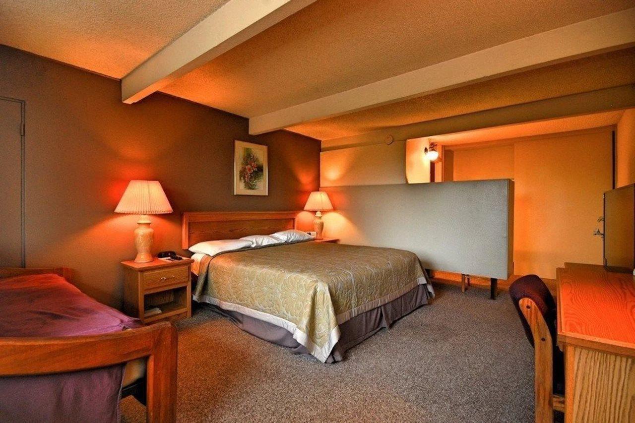 Costa Mesa Inn - Newport Beach Area מראה חיצוני תמונה