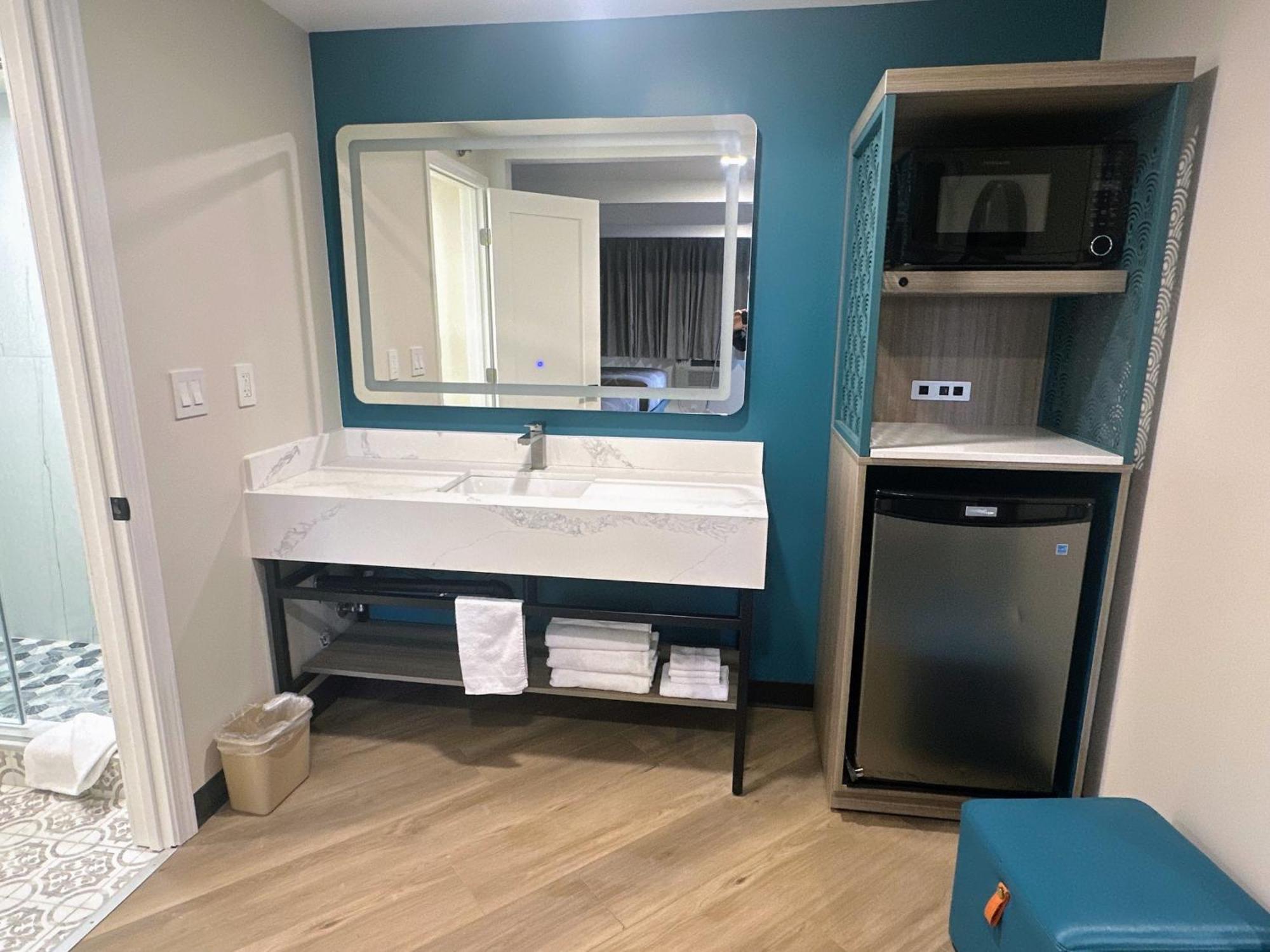 Costa Mesa Inn - Newport Beach Area מראה חיצוני תמונה