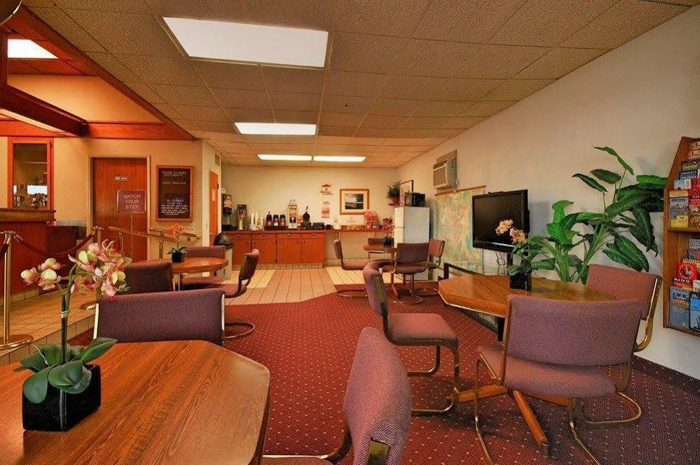 Costa Mesa Inn - Newport Beach Area מראה חיצוני תמונה