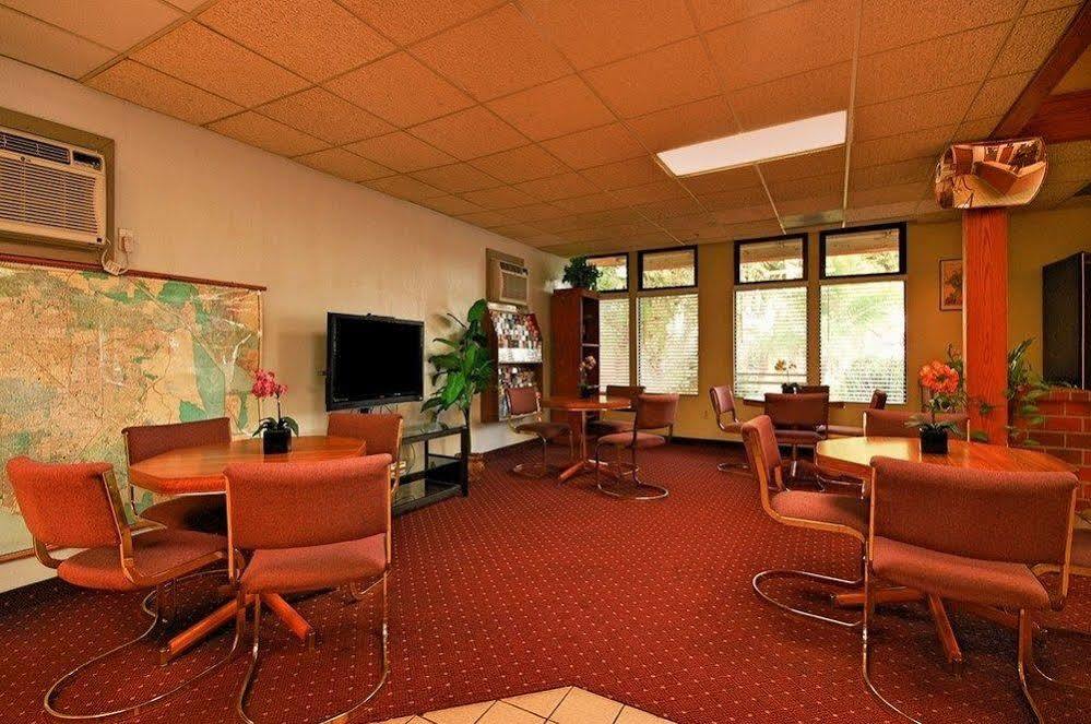 Costa Mesa Inn - Newport Beach Area מראה חיצוני תמונה